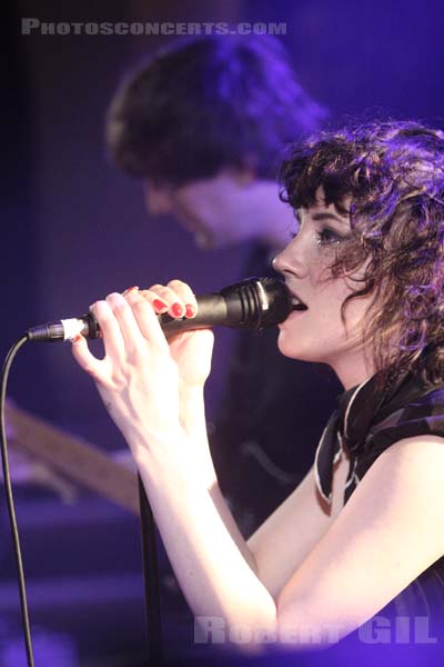 THE LONG BLONDES - 2008-04-26 - PARIS - La Maroquinerie - Kate Jackson - Dorian Cox